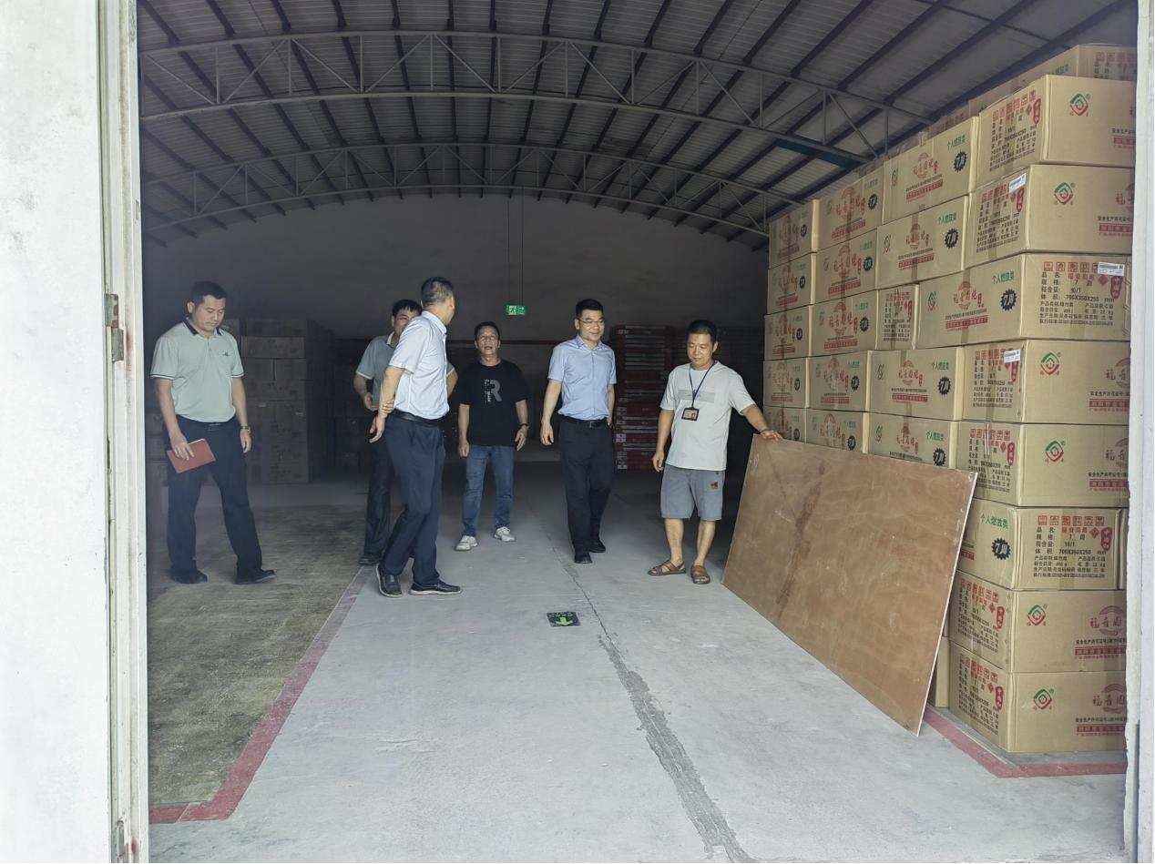 广东省应急管理厅到我县督导检查烟花爆竹安全生产工作1.png