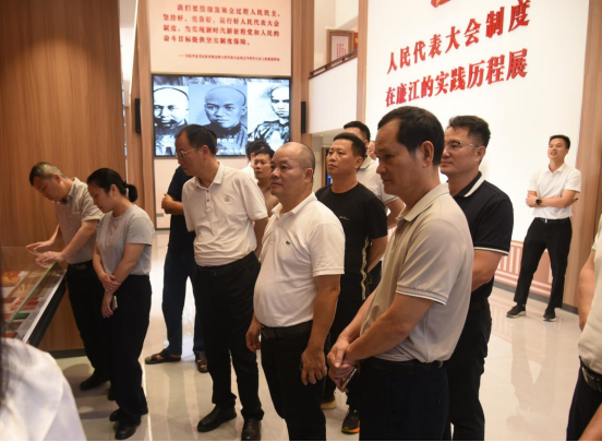 县人大常委会赴廉江市开展人大代表工作考察学习